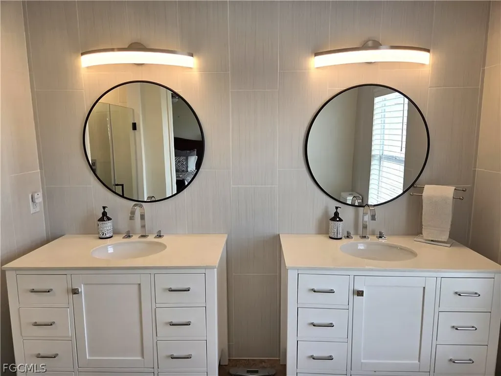 1050 NW 33rd Place Cape Coral FL 33993