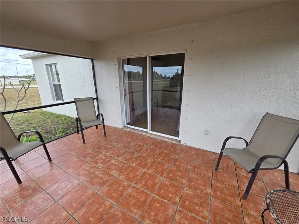 1050 NW 33rd Place Cape Coral FL 33993
