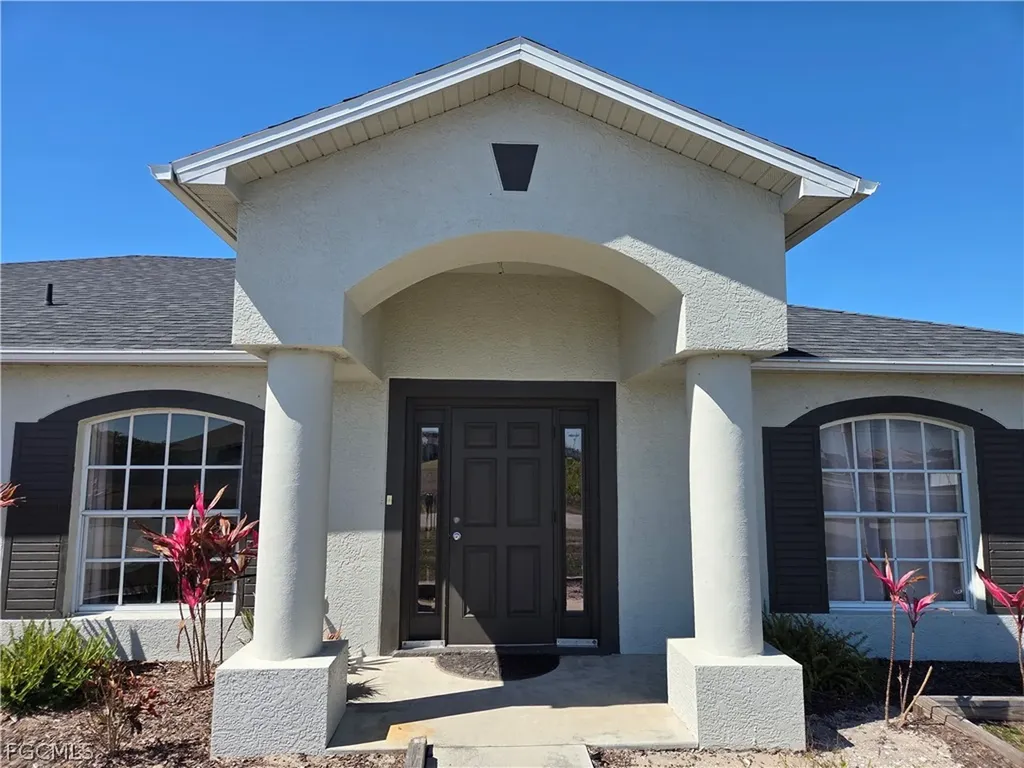 1050 NW 33rd Place Cape Coral FL 33993