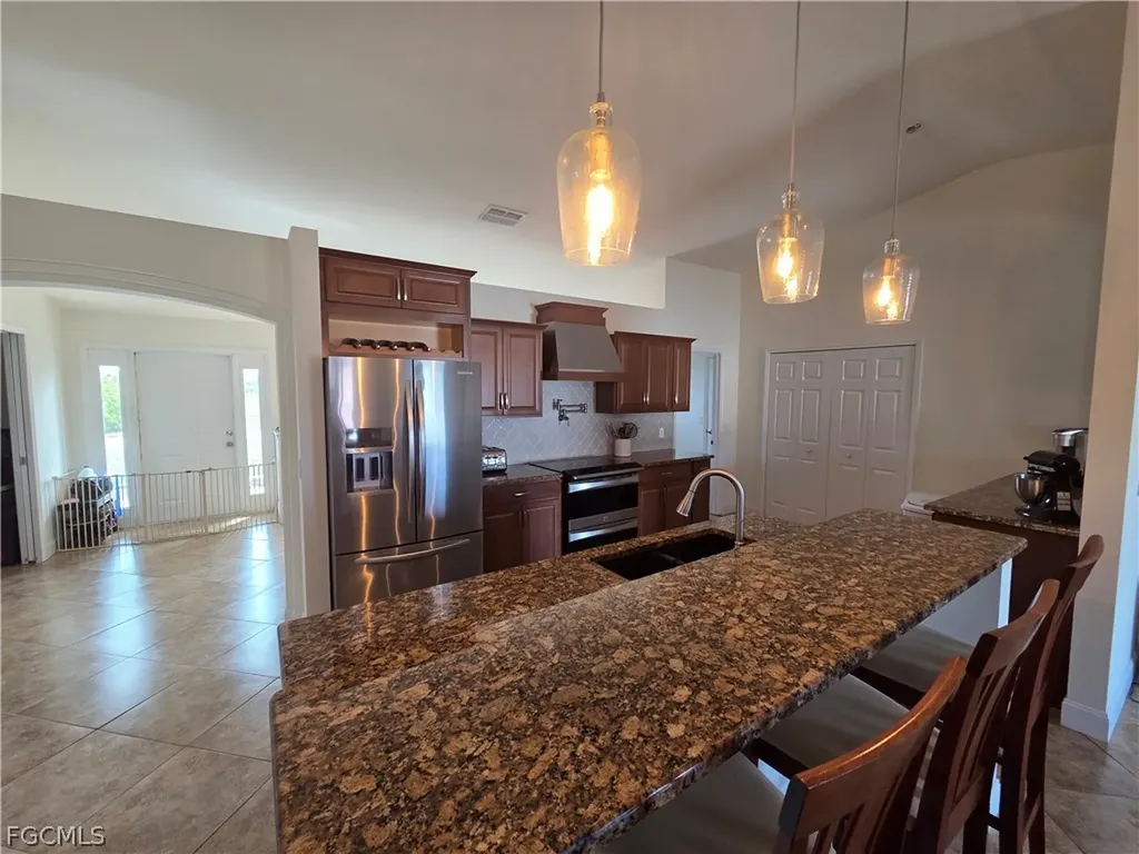 1050 NW 33rd Place Cape Coral FL 33993