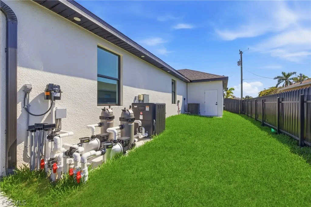 1301 SW 13th Street Cape Coral FL 33991