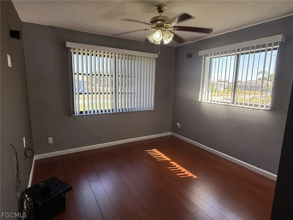 3410 SE 11th Place Cape Coral FL 33904