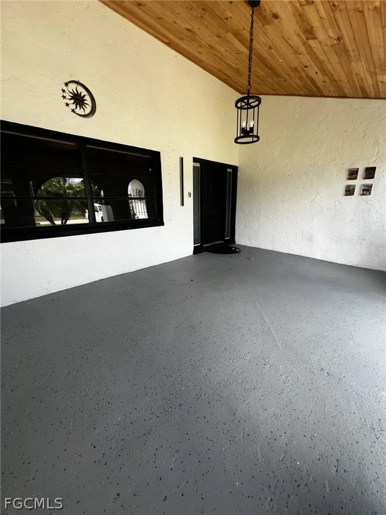 3410 SE 11th Place Cape Coral FL 33904
