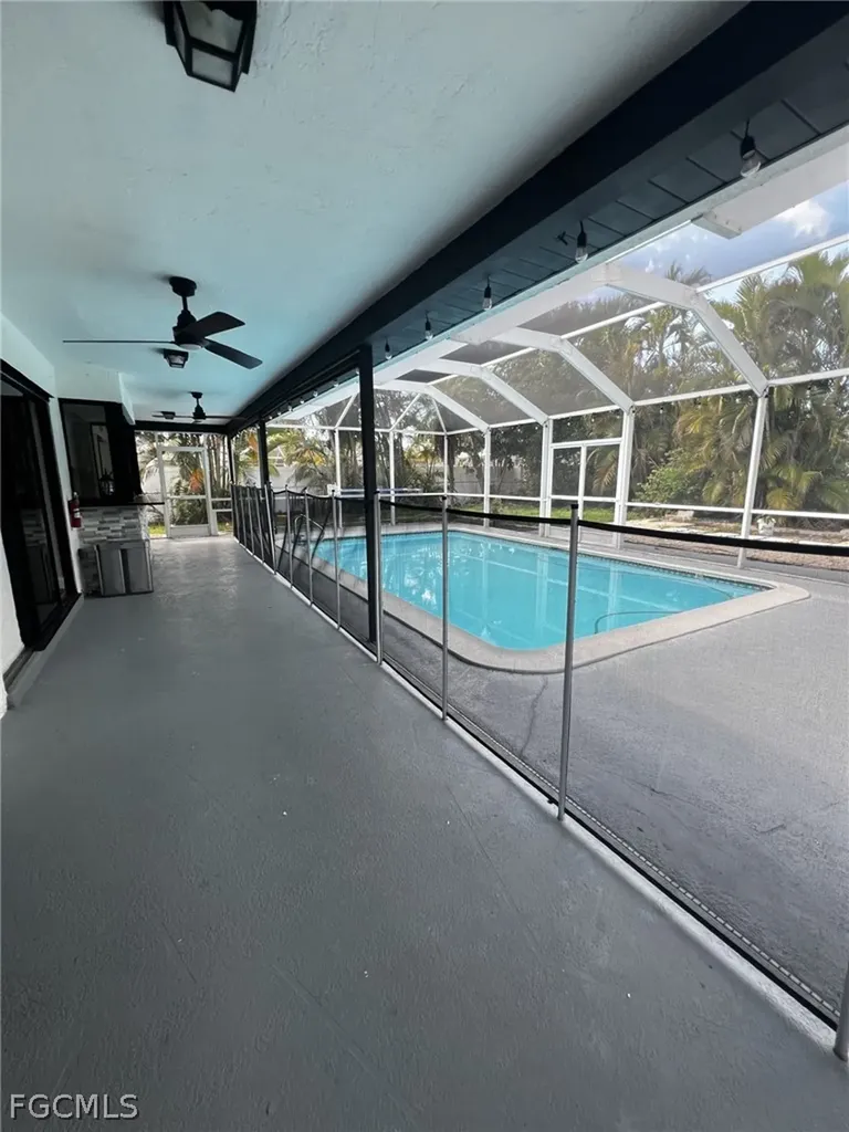 3410 SE 11th Place Cape Coral FL 33904