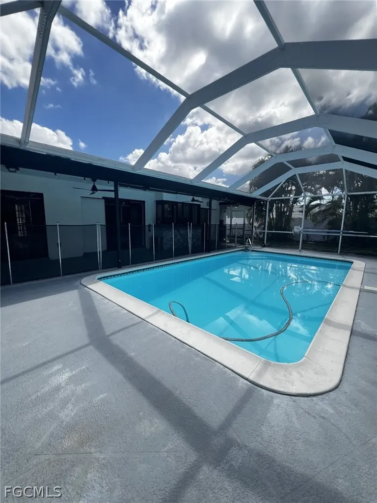 3410 SE 11th Place Cape Coral FL 33904