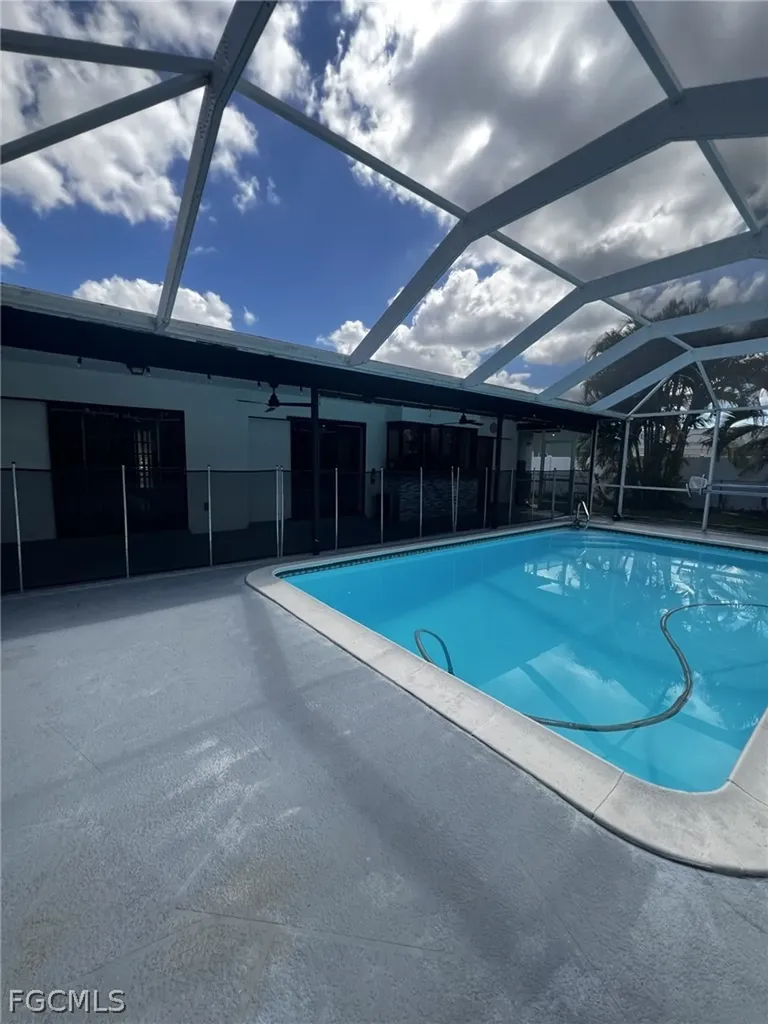 3410 SE 11th Place Cape Coral FL 33904