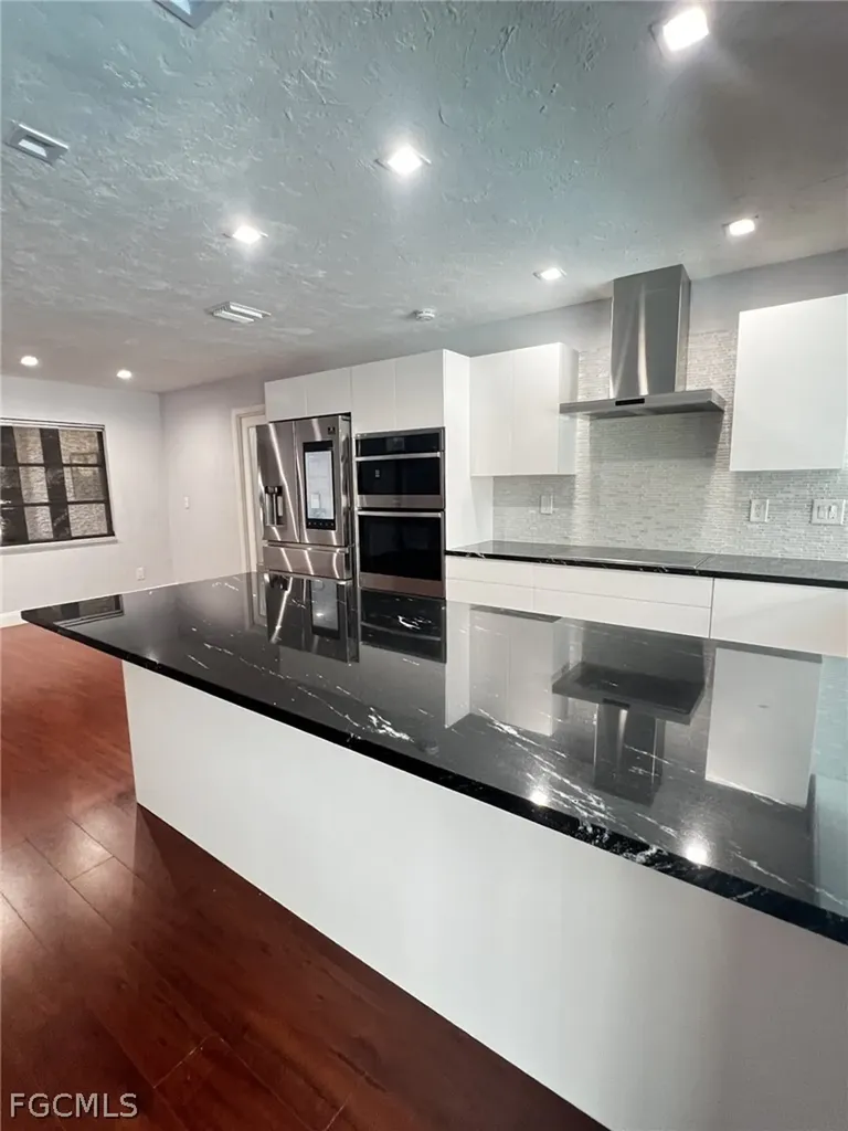 3410 SE 11th Place Cape Coral FL 33904