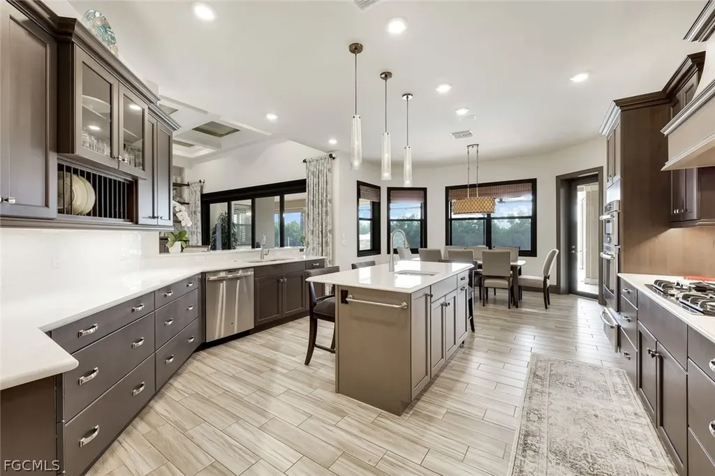 5703 Yardarm Court Cape Coral FL 33914