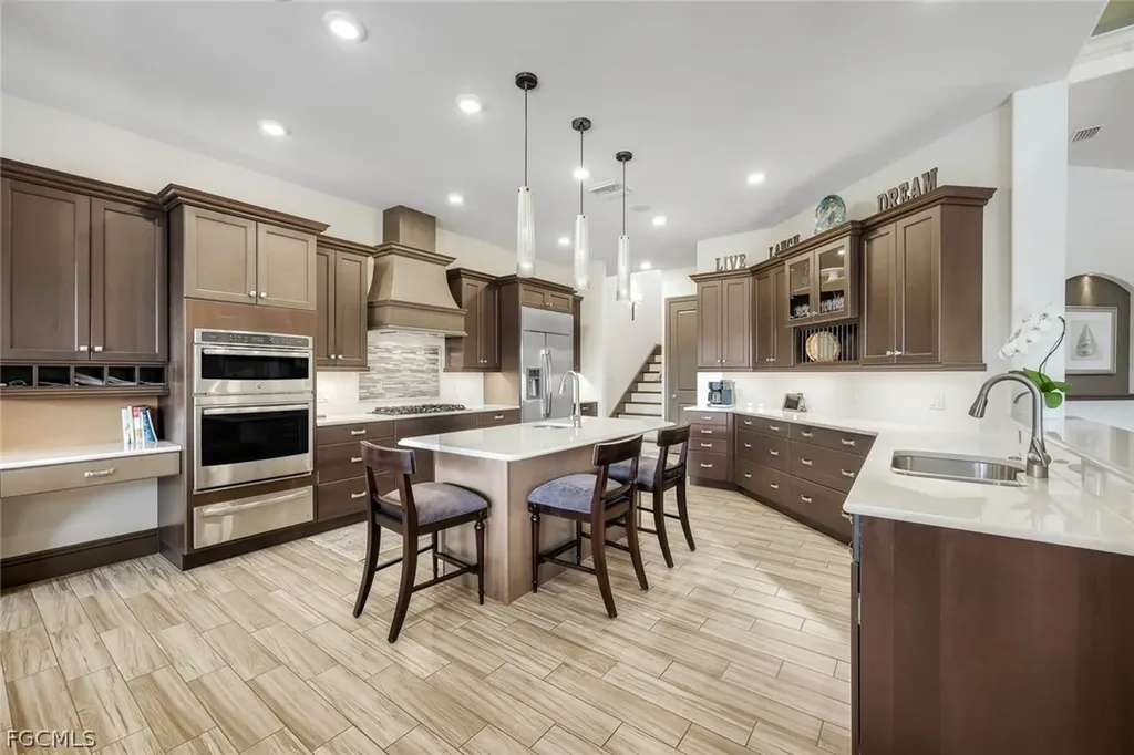 5703 Yardarm Court Cape Coral FL 33914