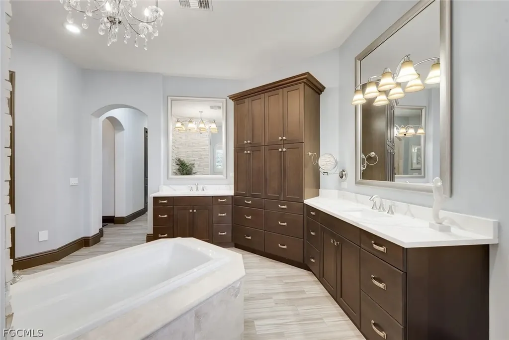 5703 Yardarm Court Cape Coral FL 33914