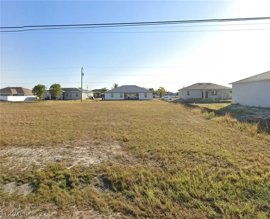 929 Nelson Road N Cape Coral FL 33993
