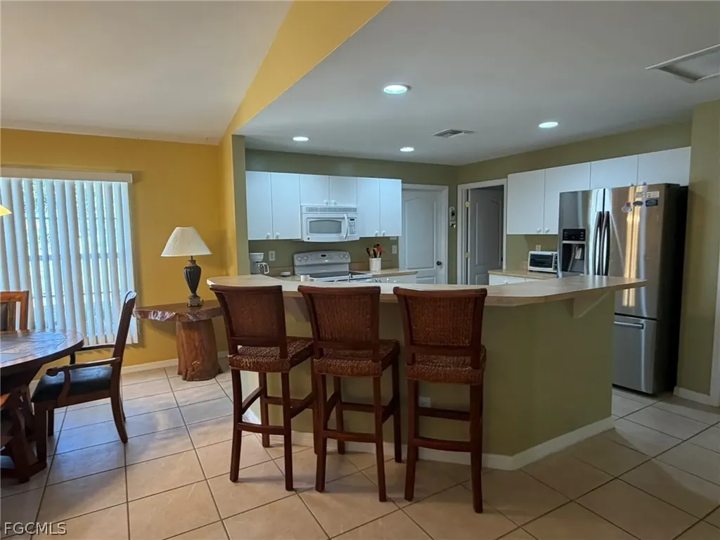 3732 NE 12th Place Cape Coral FL 33909