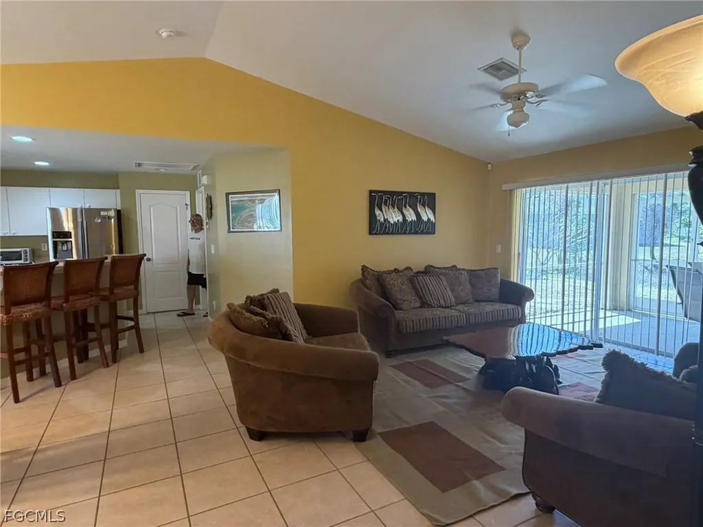3732 NE 12th Place Cape Coral FL 33909