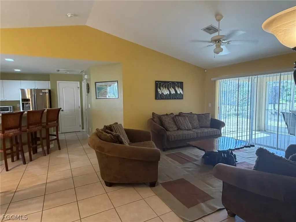 3732 NE 12th Place Cape Coral FL 33909
