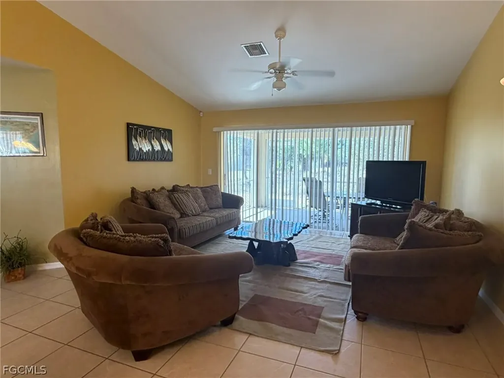 3732 NE 12th Place Cape Coral FL 33909
