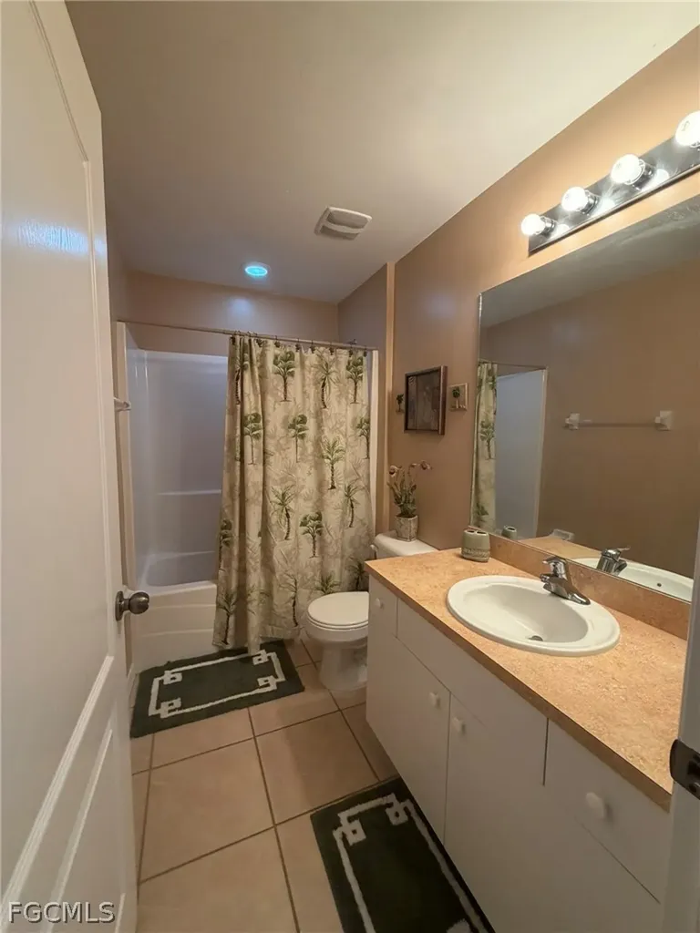 3732 NE 12th Place Cape Coral FL 33909