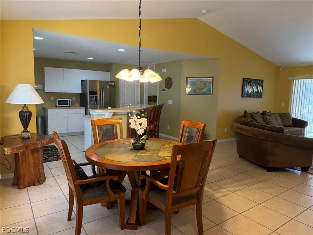 3732 NE 12th Place Cape Coral FL 33909