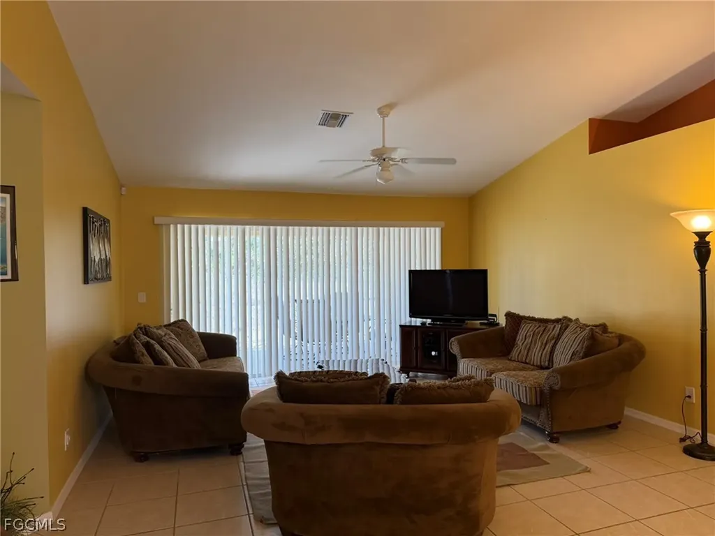 3732 NE 12th Place Cape Coral FL 33909