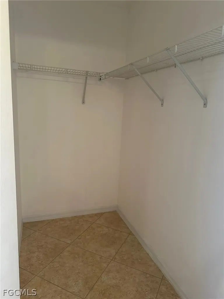 1915 SW 13th Street Cape Coral FL 33991