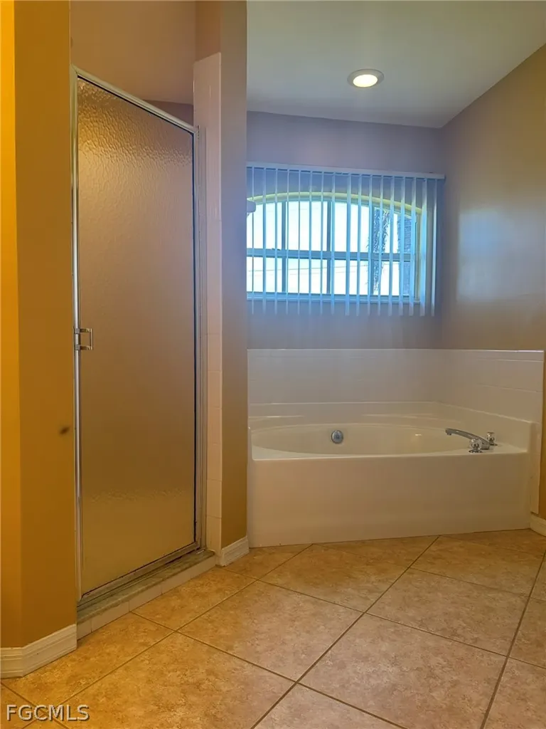 1915 SW 13th Street Cape Coral FL 33991