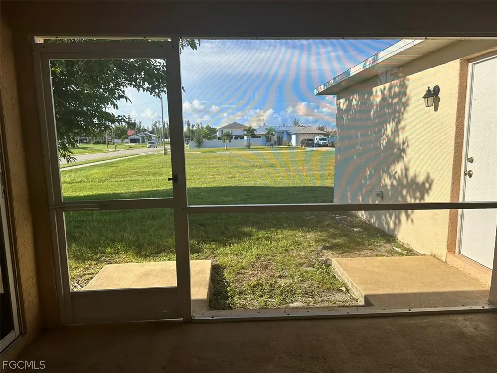 1915 SW 13th Street Cape Coral FL 33991