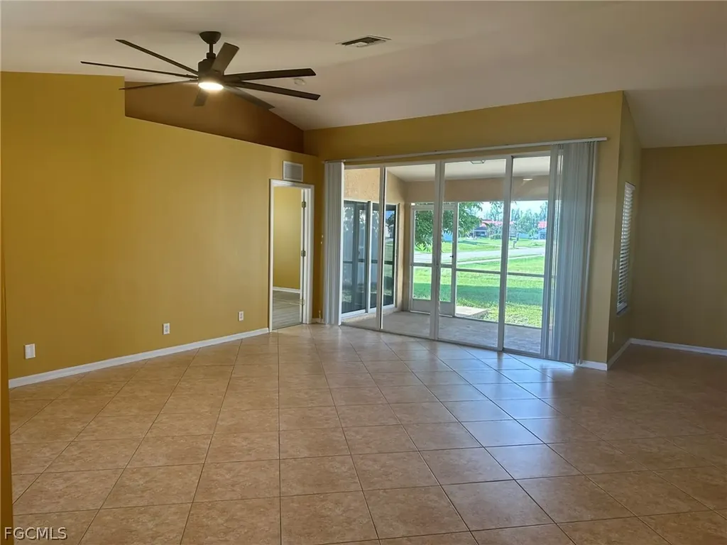 1915 SW 13th Street Cape Coral FL 33991