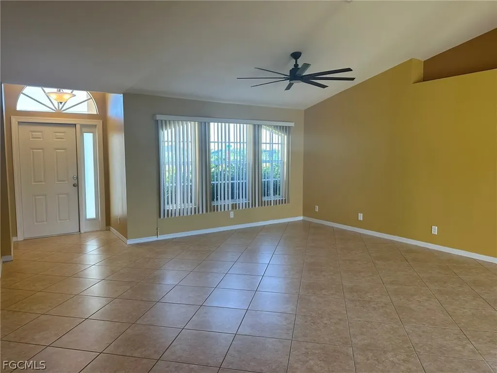 1915 SW 13th Street Cape Coral FL 33991