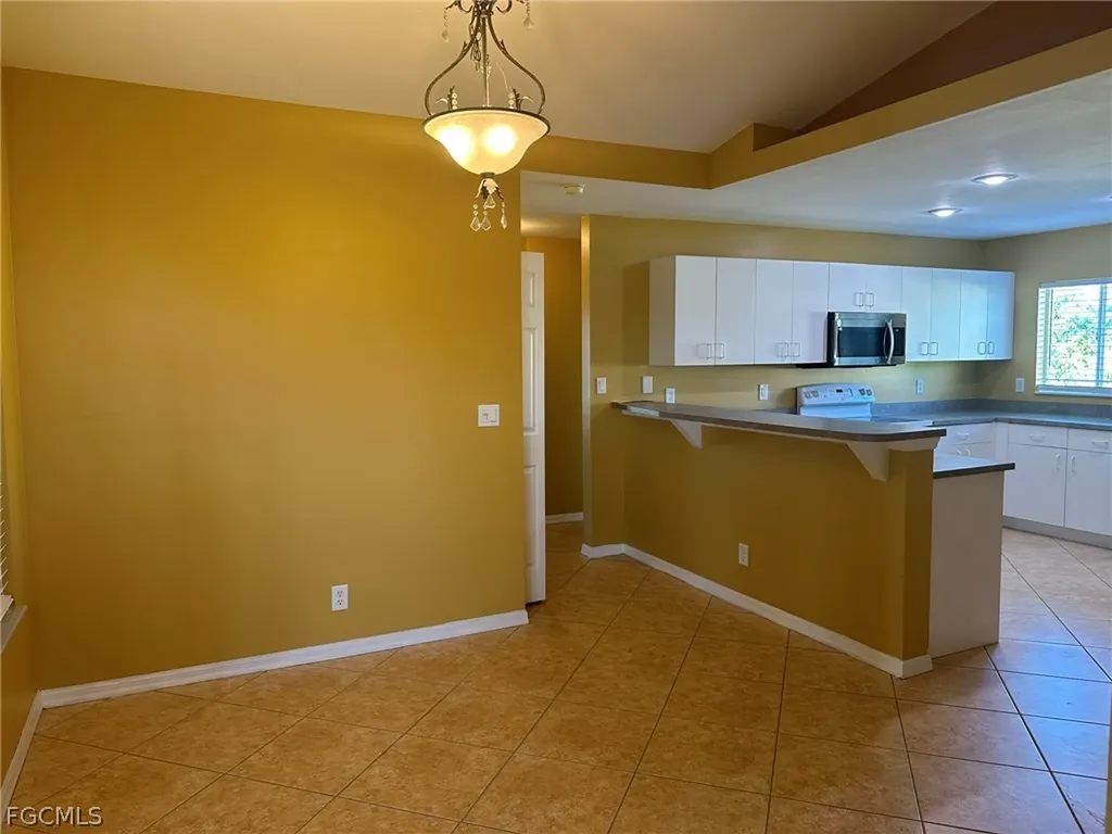 1915 SW 13th Street Cape Coral FL 33991