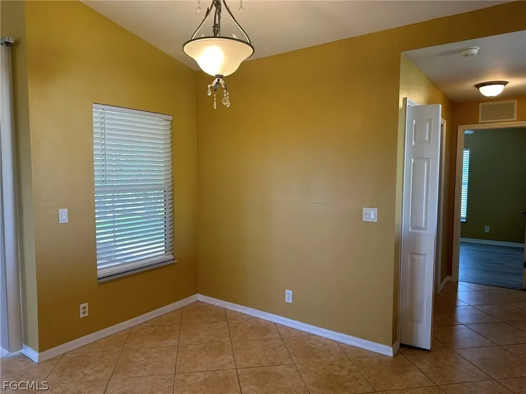 1915 SW 13th Street Cape Coral FL 33991