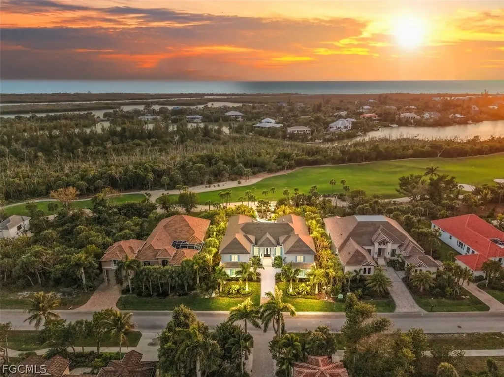 2297 Wulfert Road Sanibel FL 33957