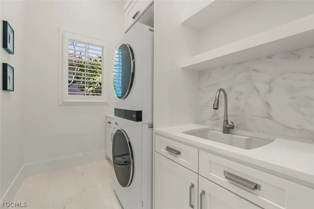 2297 Wulfert Road Sanibel FL 33957