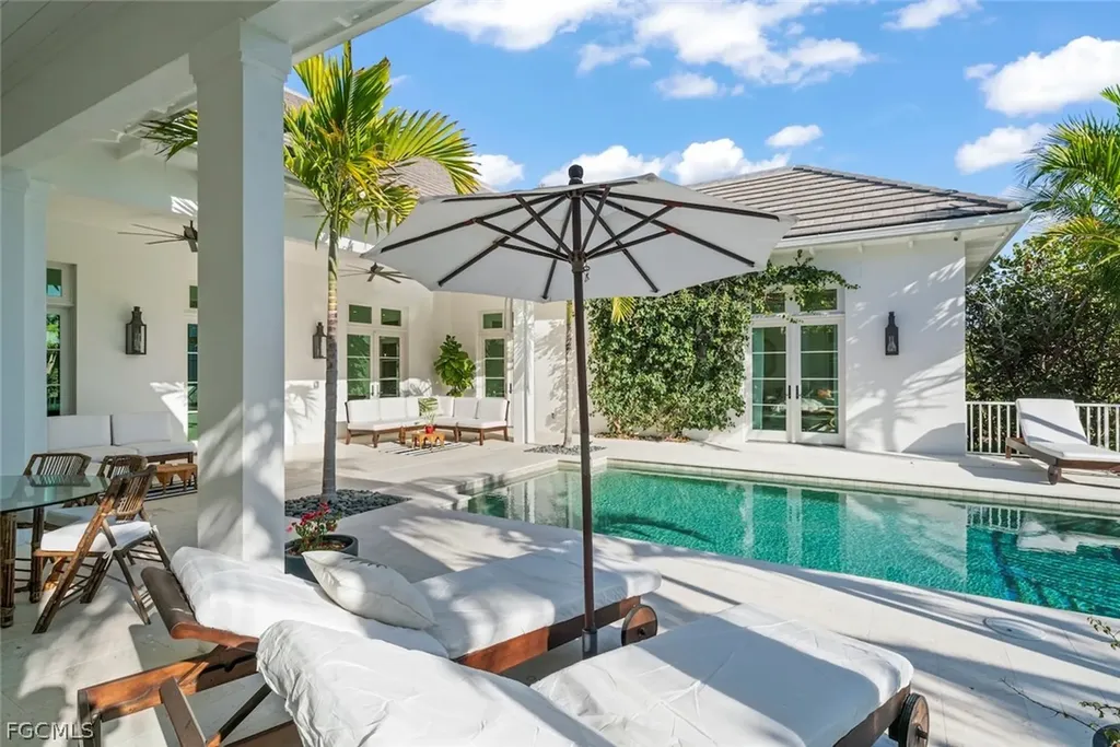 2297 Wulfert Road Sanibel FL 33957