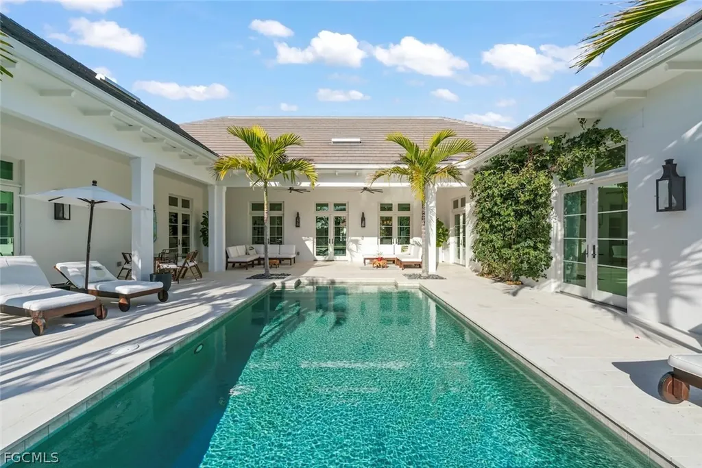 2297 Wulfert Road Sanibel FL 33957