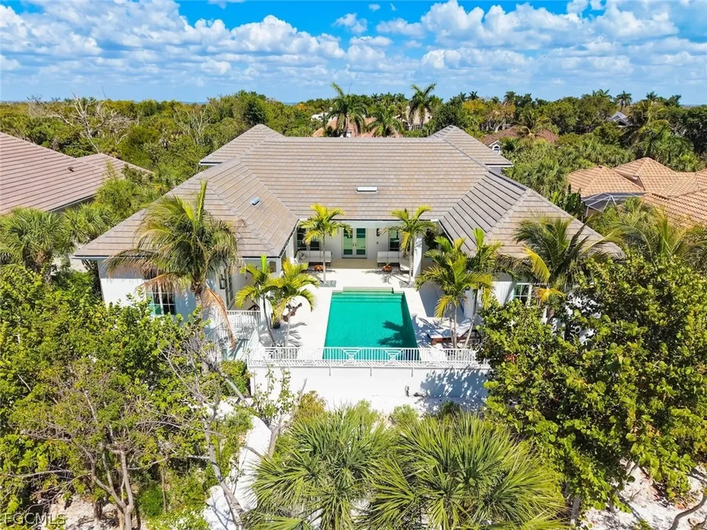 2297 Wulfert Road Sanibel FL 33957