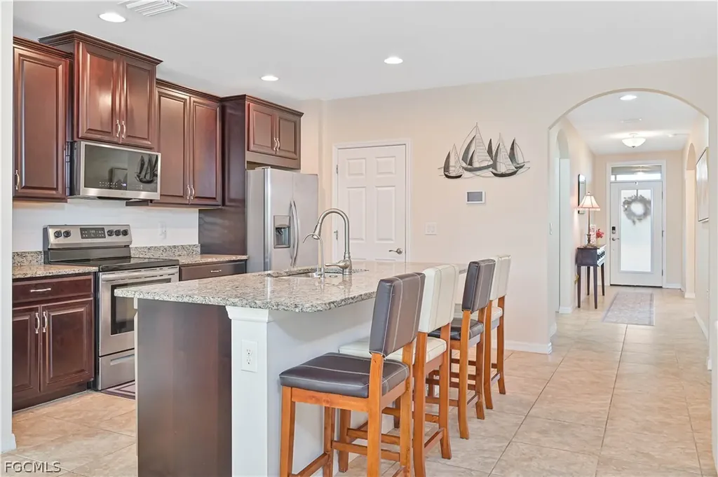 3275 Birchin Lane Fort Myers FL 33916