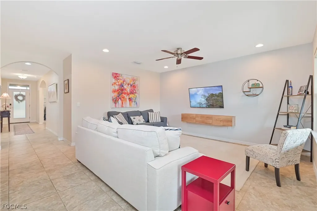 3275 Birchin Lane Fort Myers FL 33916