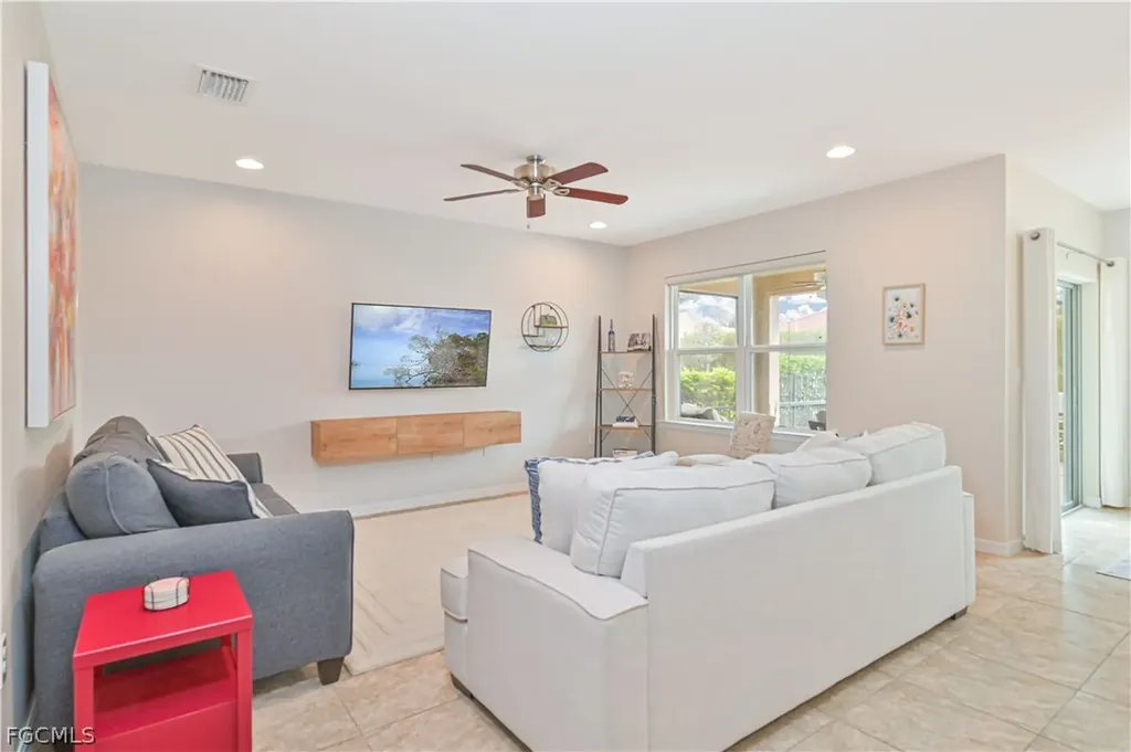 3275 Birchin Lane Fort Myers FL 33916