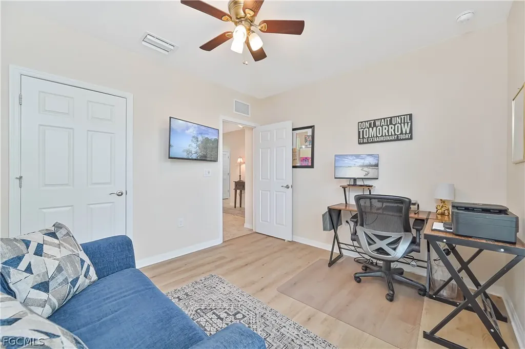 3275 Birchin Lane Fort Myers FL 33916