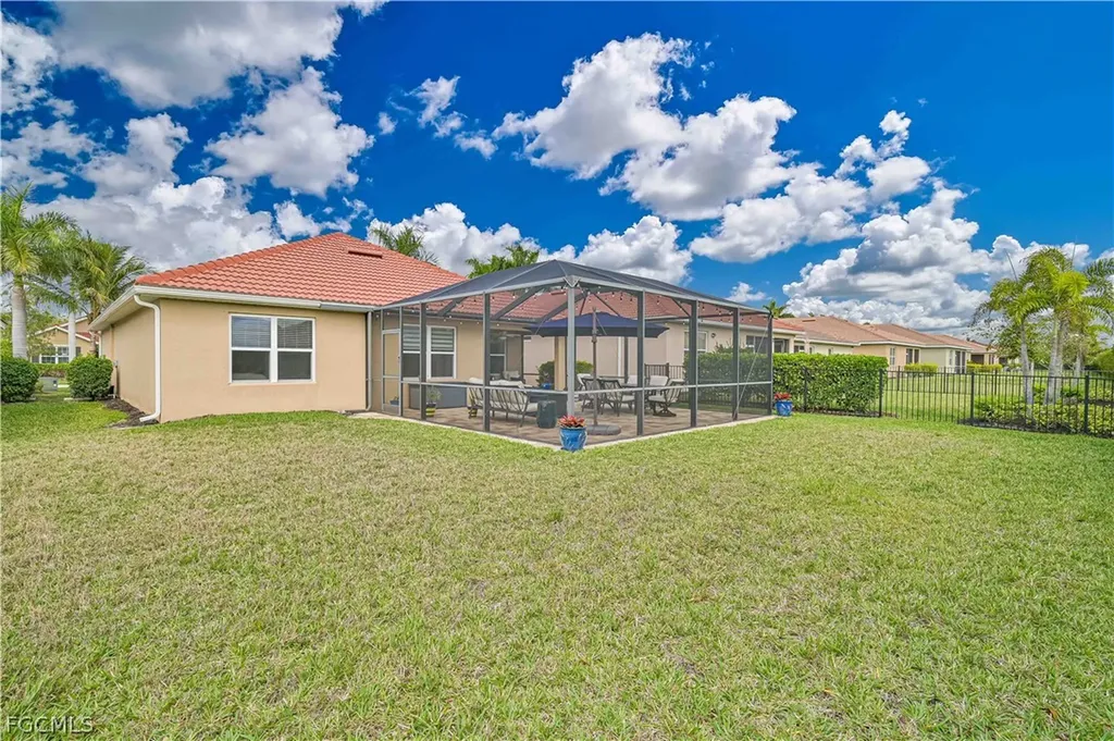 3275 Birchin Lane Fort Myers FL 33916