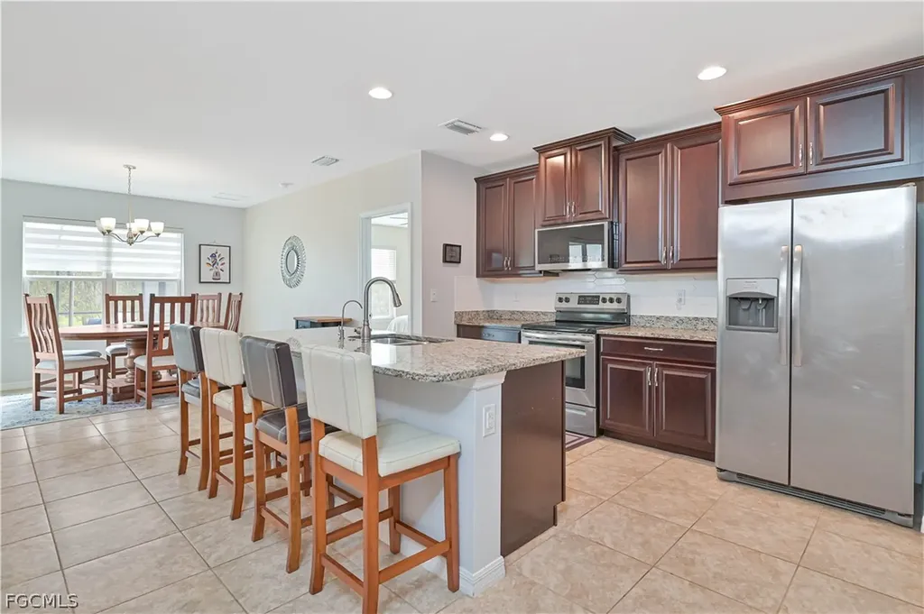 3275 Birchin Lane Fort Myers FL 33916