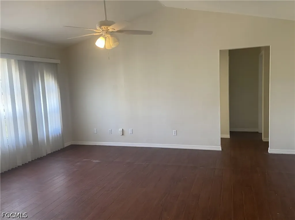 526 SE 2nd Street Cape Coral FL 33990