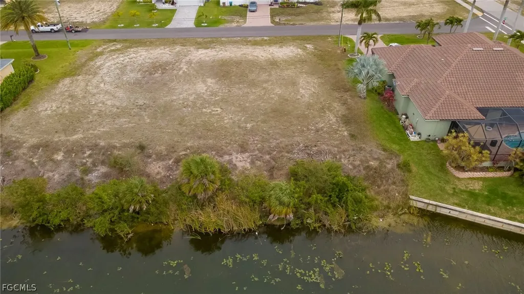 2718 SW 10th Avenue Cape Coral FL 33914
