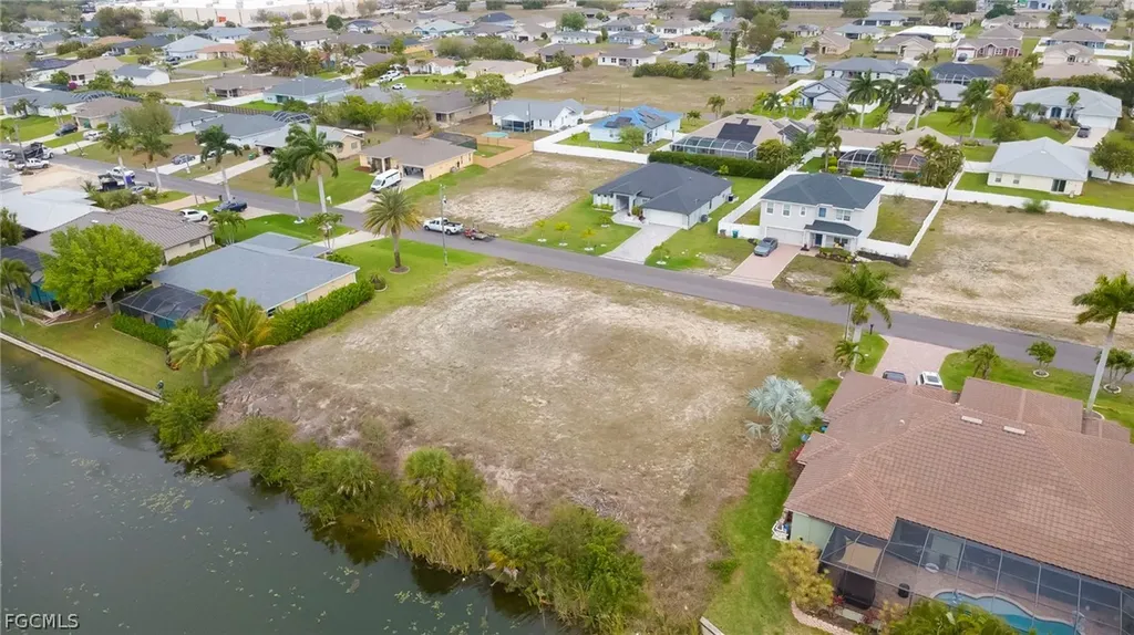 2718 SW 10th Avenue Cape Coral FL 33914