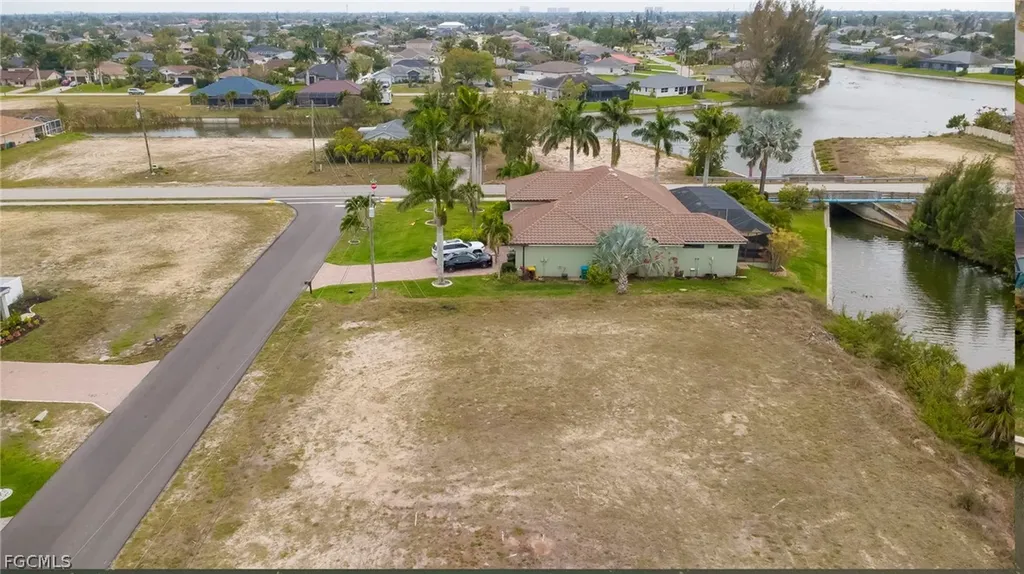 2718 SW 10th Avenue Cape Coral FL 33914