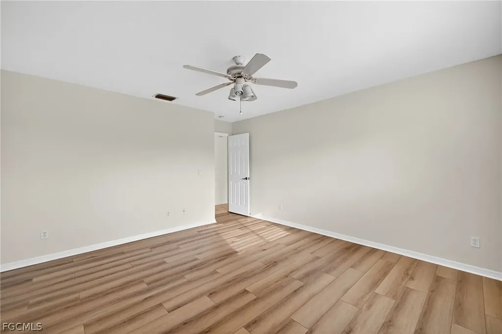 1023 SE 18th Avenue Cape Coral FL 33990