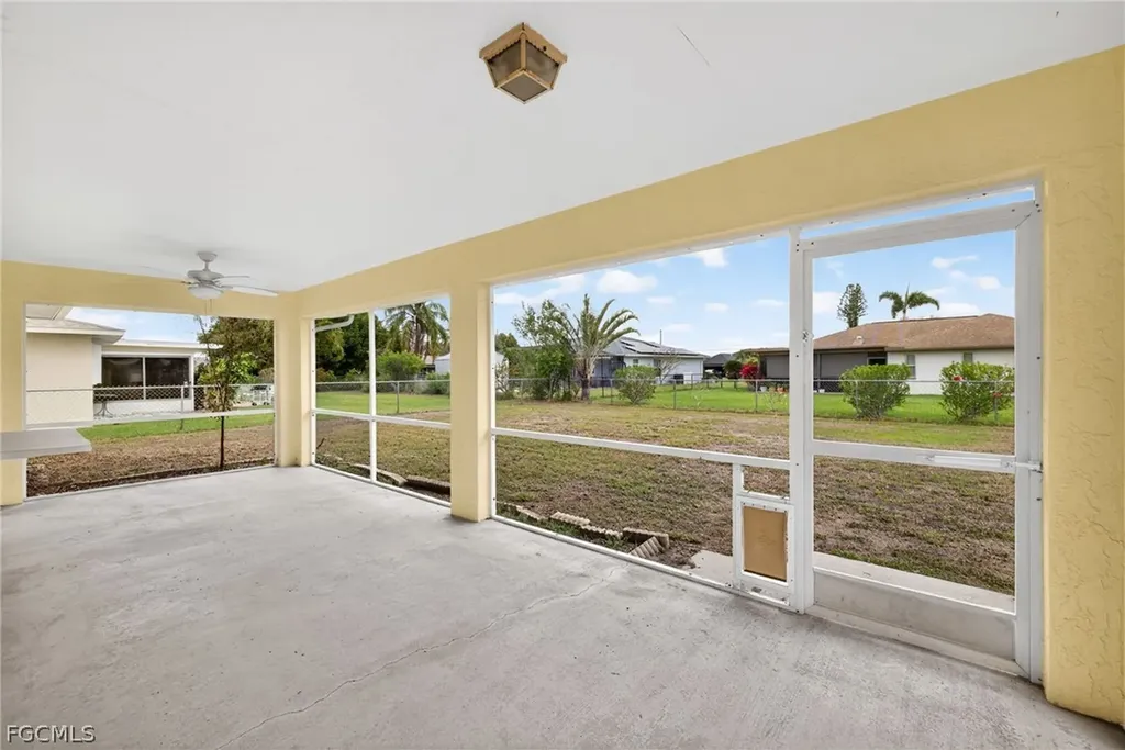 1023 SE 18th Avenue Cape Coral FL 33990