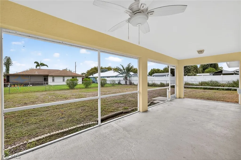 1023 SE 18th Avenue Cape Coral FL 33990