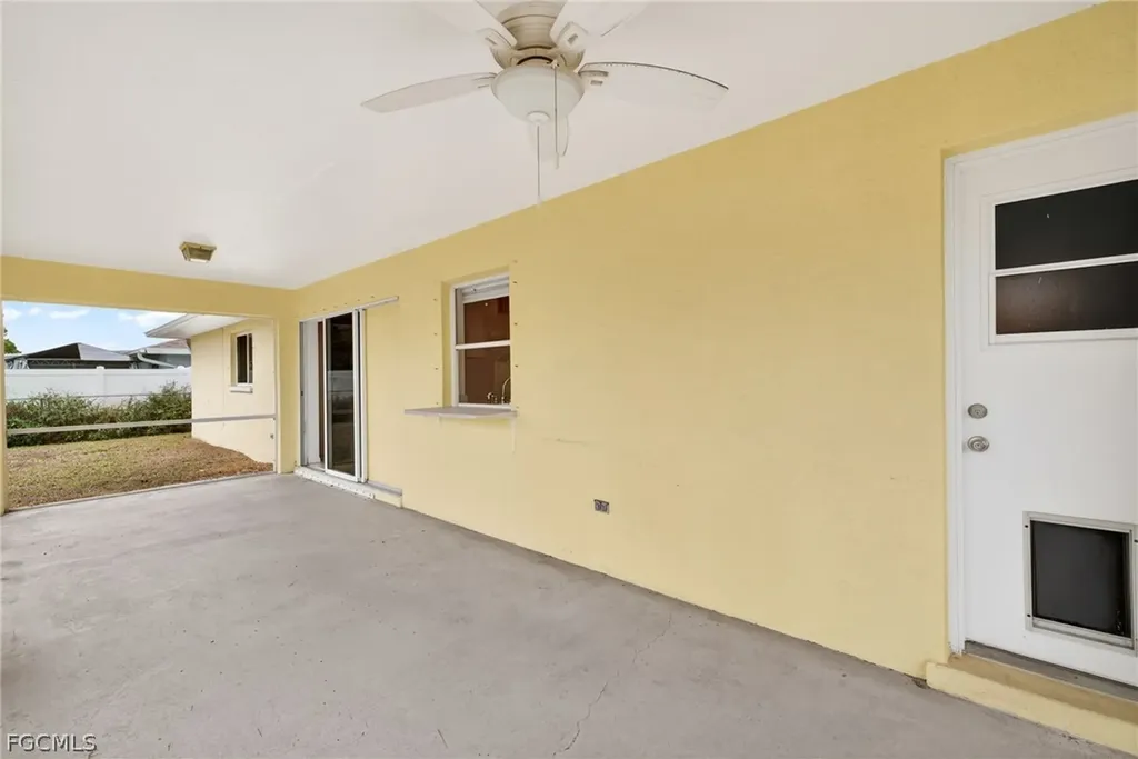 1023 SE 18th Avenue Cape Coral FL 33990