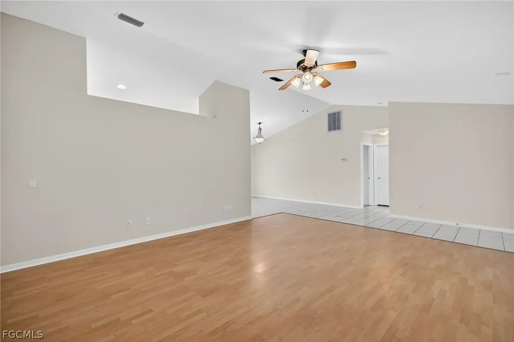 1023 SE 18th Avenue Cape Coral FL 33990