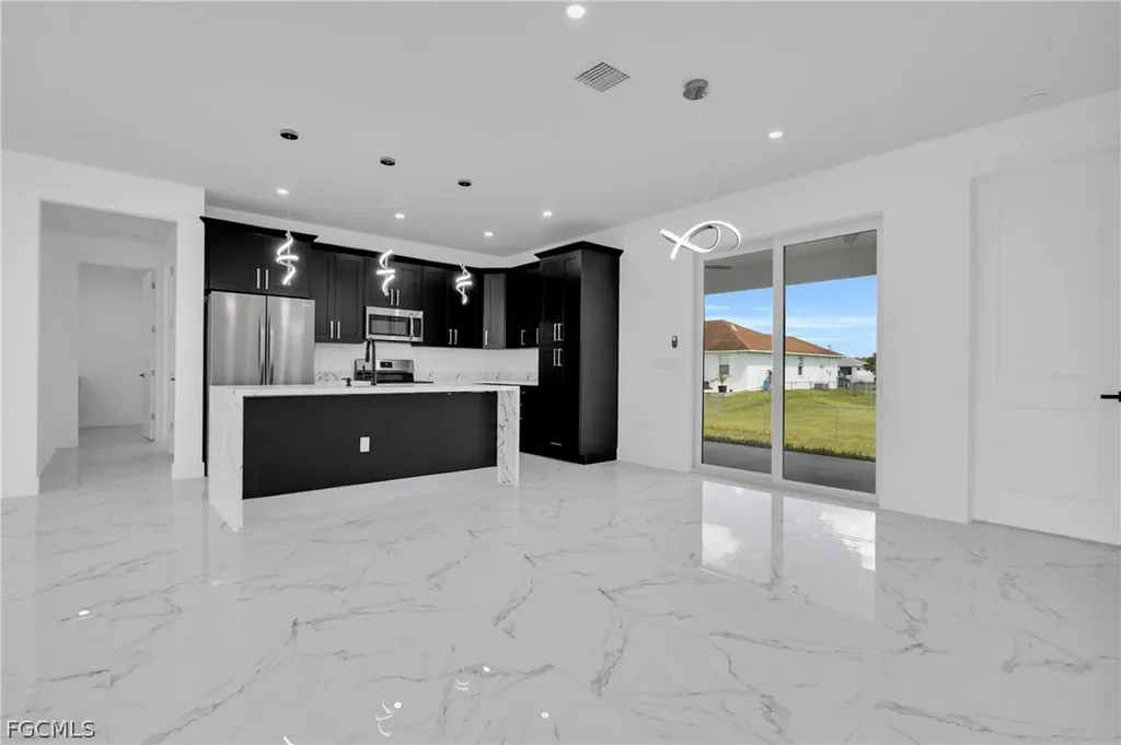 172 Pembroke Street Lehigh Acres FL 33974